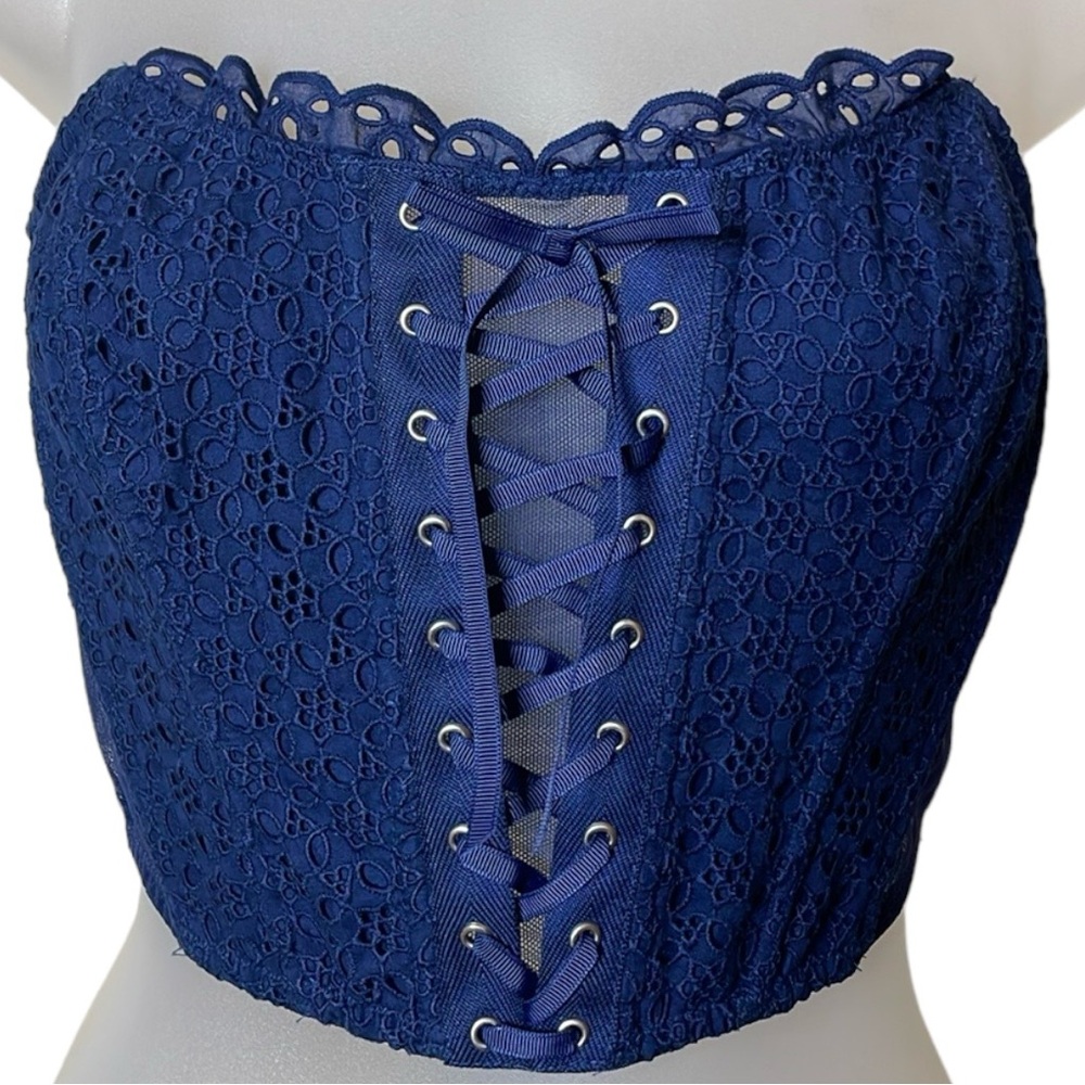 Victoria's Secret Strapless Corset Top Eyelet Lace Sheer design NWT Small